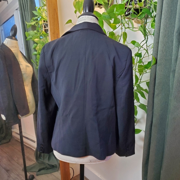 VINCE | Modern Criss Cross Collar Wool Blend Open Blazer (Size M) - Picture 5 of 7